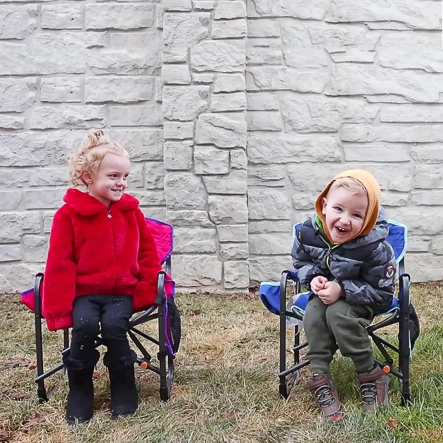 SUNNYFEEL Kids Small Folding Camping Chair with Side Pocket & Cup Sleeve